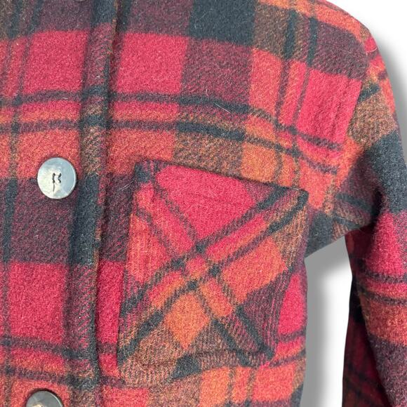 Vintage 90s Woolrich Cropped Red Plaid Jacket Made In USA Rugged Outdoorwear - Picture 5 of 13